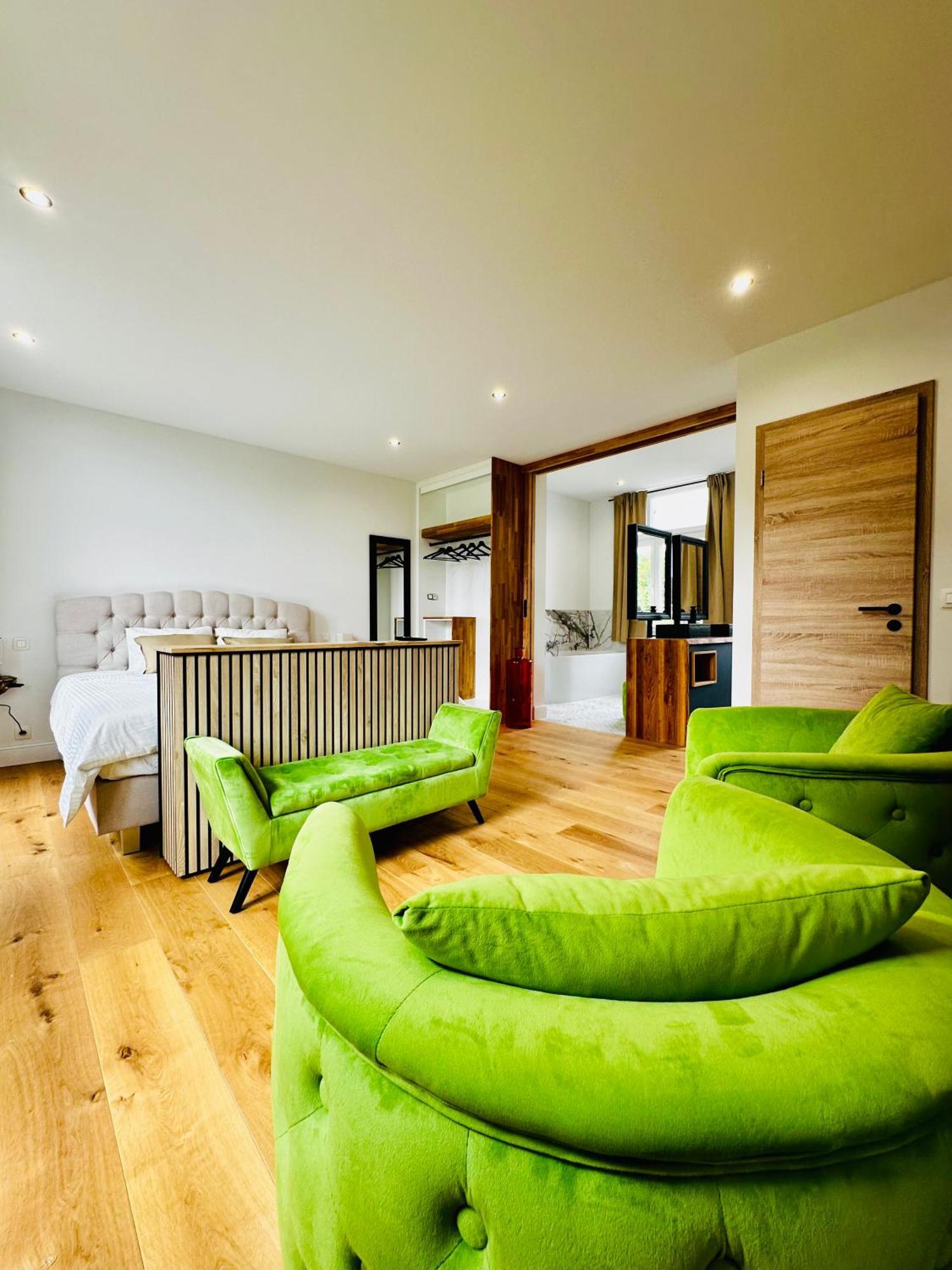 Suite De Luxe Au Chateau 105 Tinlot Kültér fotó